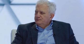 ”გიგი 20 წლის იყო, როდესაც ტრაგიკულად დაიღუპა” – ვინ იყო და რა ვითარებაში დაიღუპა ამირან გამყრელიძეს ახალგაზრდა შვილი