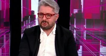 გვარამია ამ წუთებში განცხადებას ავრცელებს – “მოწამლეს ჩაიში ჩაყრილი მორიგი “პოლონიუმით”, ამჟამად კი ის კომაშია”