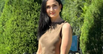 “სამი შვილის დედა წავიდა…მეხის გავარდნასავითაა ეს ტრაგედია..”- ნახეთ ახალგაზრდა გოგოს ახლობლები ემშვიდობებიან